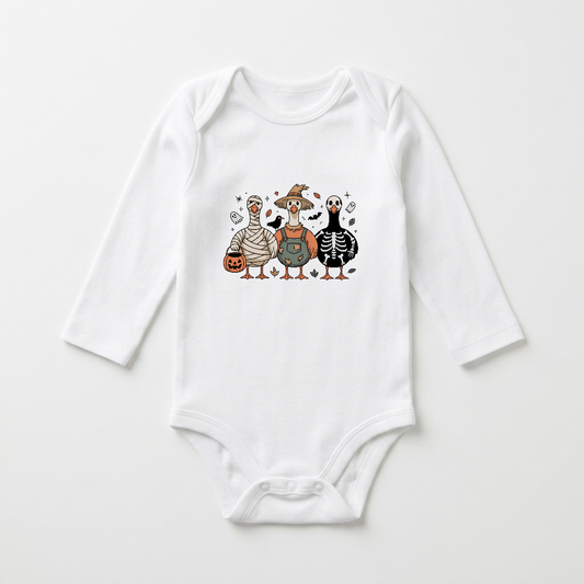 Long-Sleeve Halloween Baby Onesie – Costumed Goose Trio Bodysuit