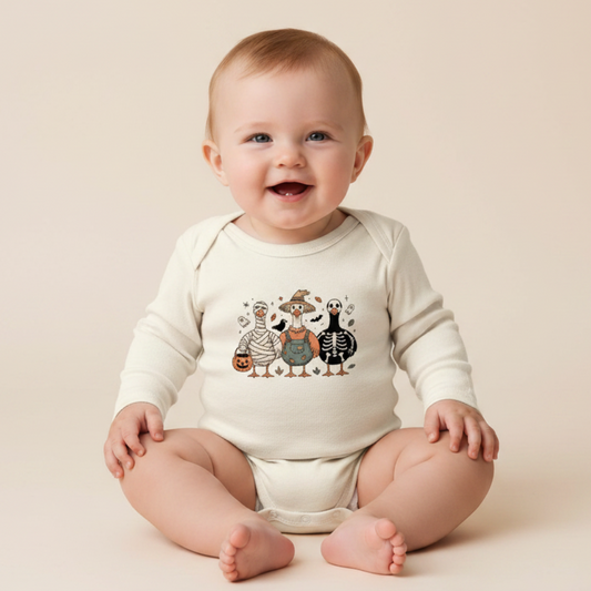 Long-Sleeve Halloween Baby Onesie – Costumed Goose Trio Bodysuit